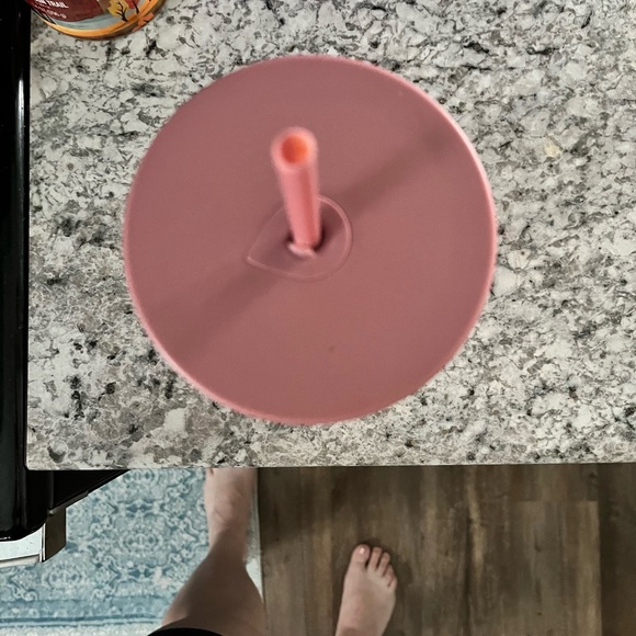 24oz Studded Pink HydroJug Tumbler/Shaker Bottle - Picture 2 of 4